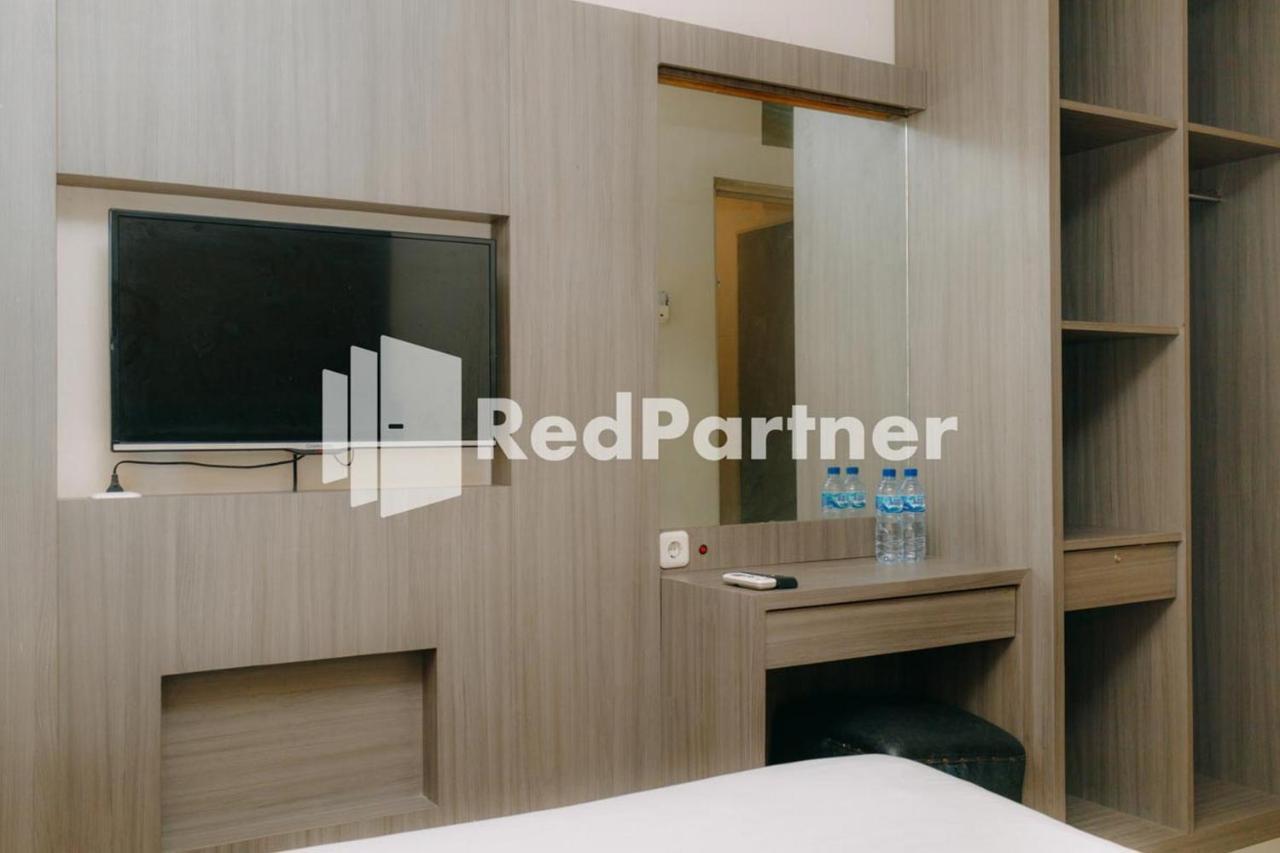 We Stay Residence Redpartner Surabaya Exterior foto