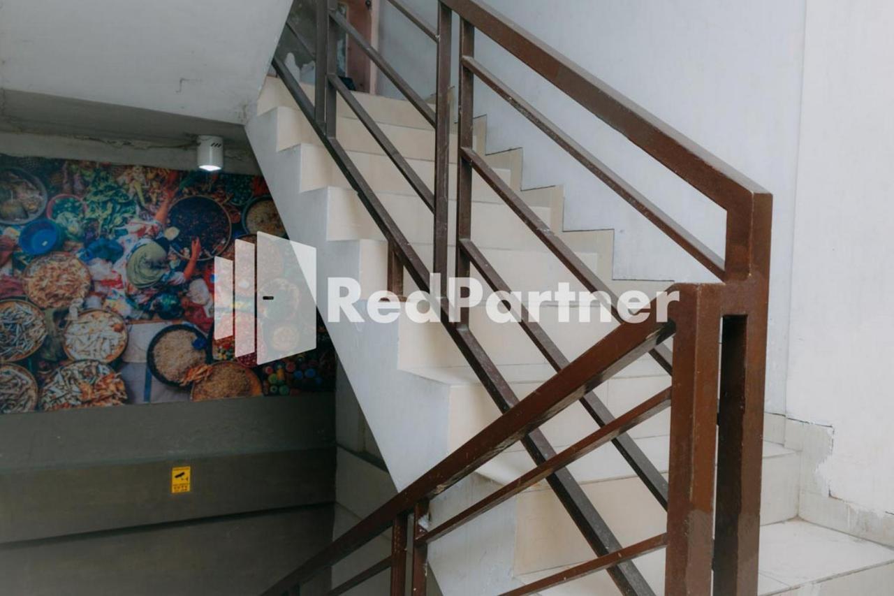 We Stay Residence Redpartner Surabaya Exterior foto