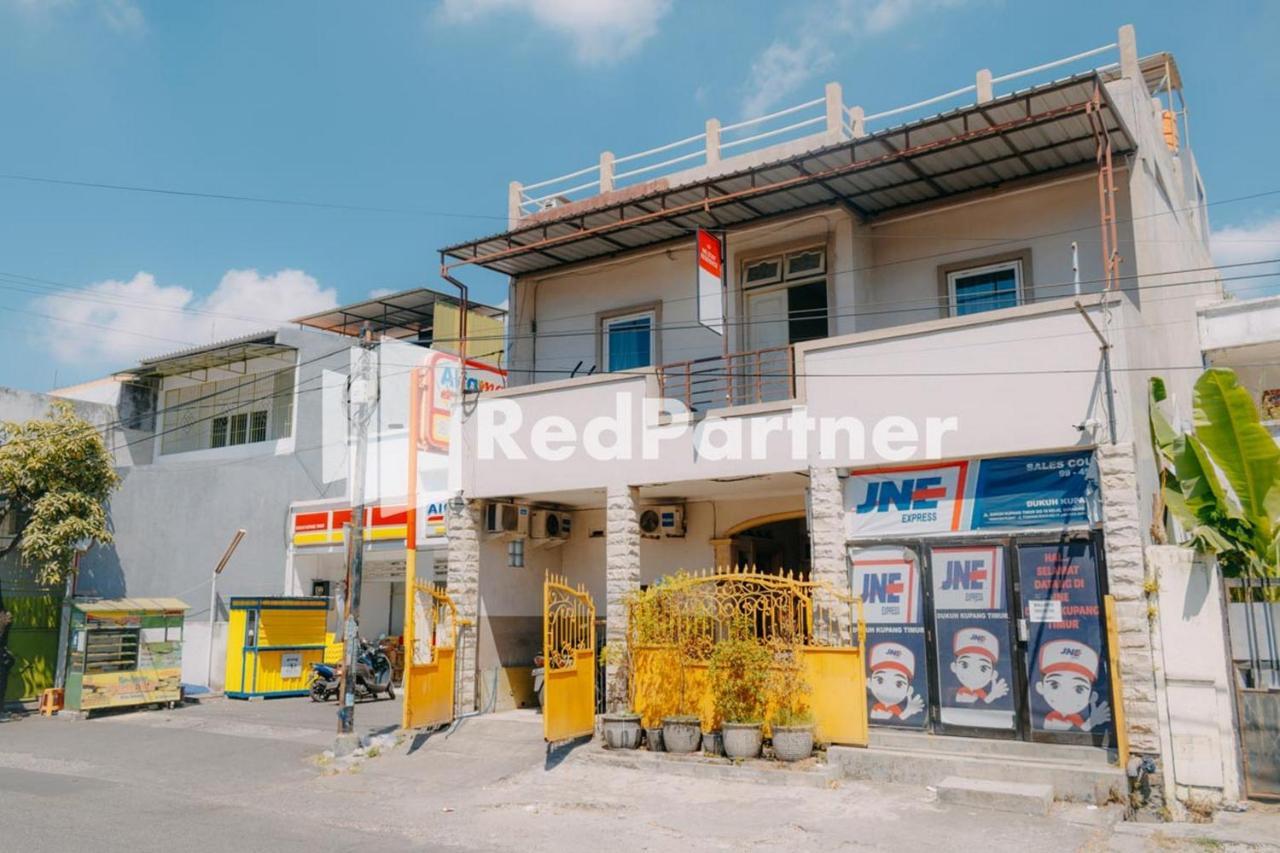 We Stay Residence Redpartner Surabaya Exterior foto