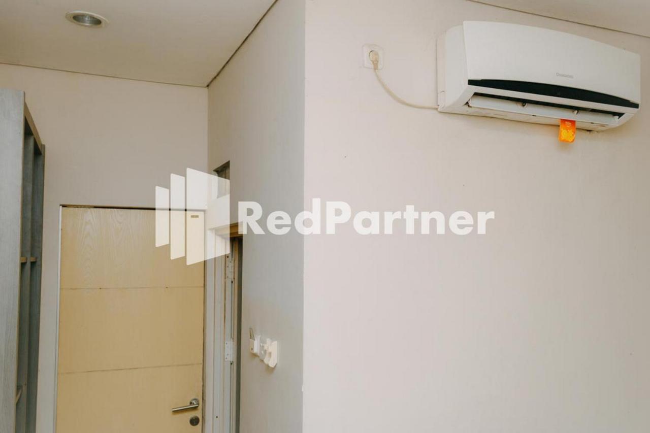We Stay Residence Redpartner Surabaya Exterior foto